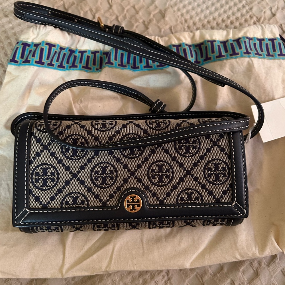 Tory Burch - Picture 2 of 5